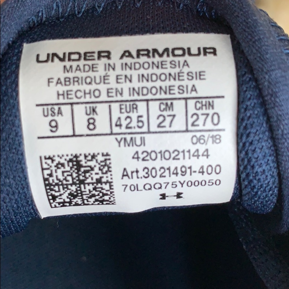 Ua Sneakers - image 7